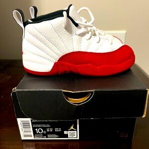 TODDLER JORDAN 12 RETRO CHERRY RED SIZE 10C